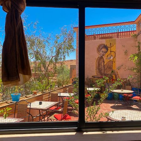 Ayouze Auberge Ait Benhaddou Exteriör bild