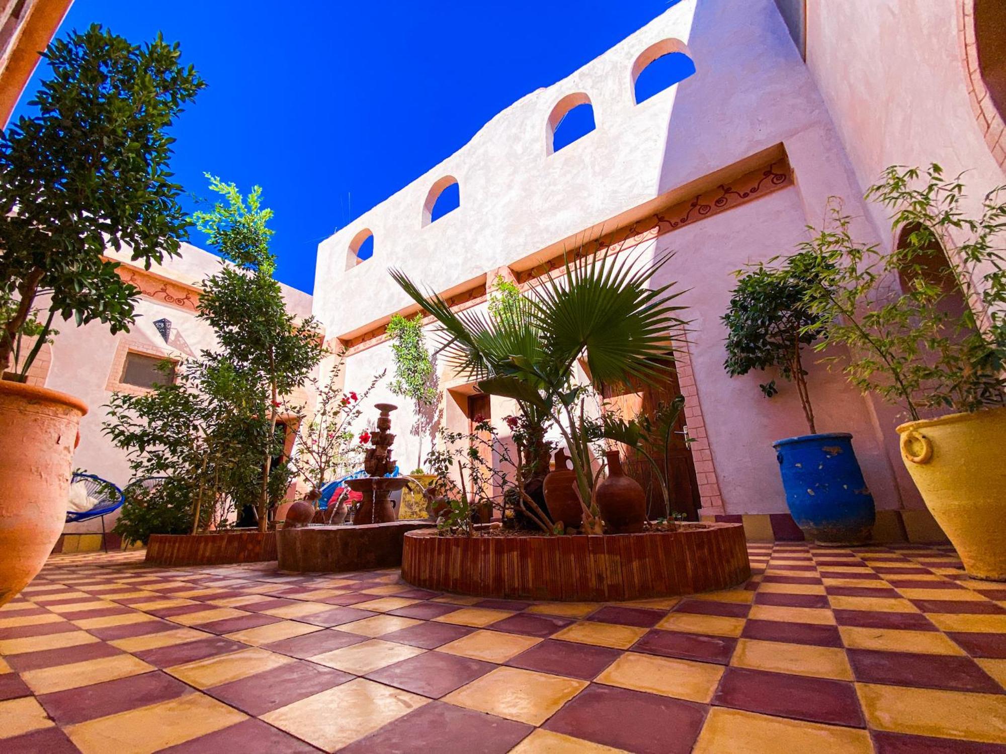 Ayouze Auberge Ait Benhaddou Exteriör bild